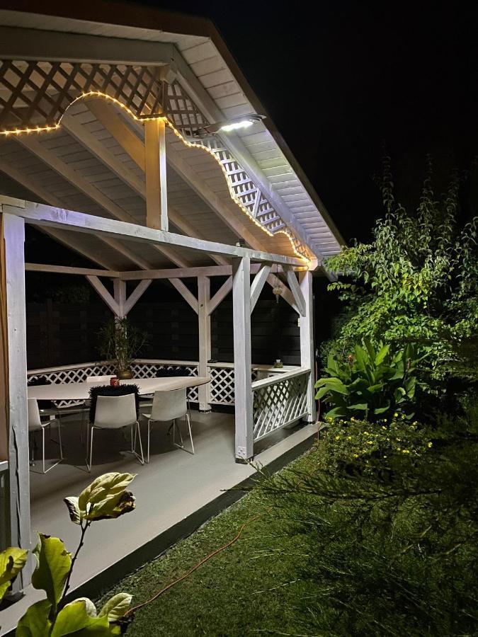 Apartamento Tavirózsa Balatonfůzfő Exterior foto
