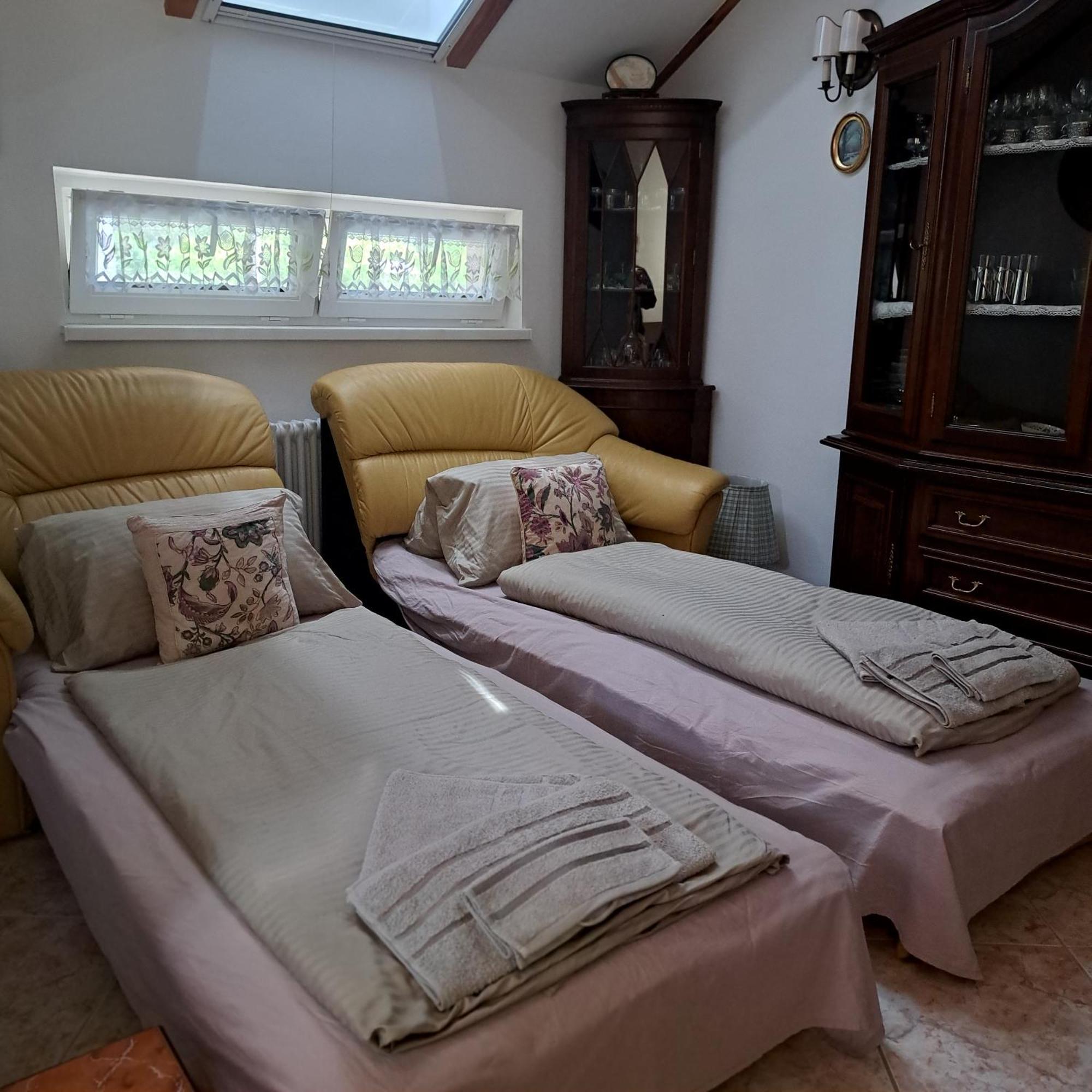 Apartamento Tavirózsa Balatonfůzfő Habitación foto